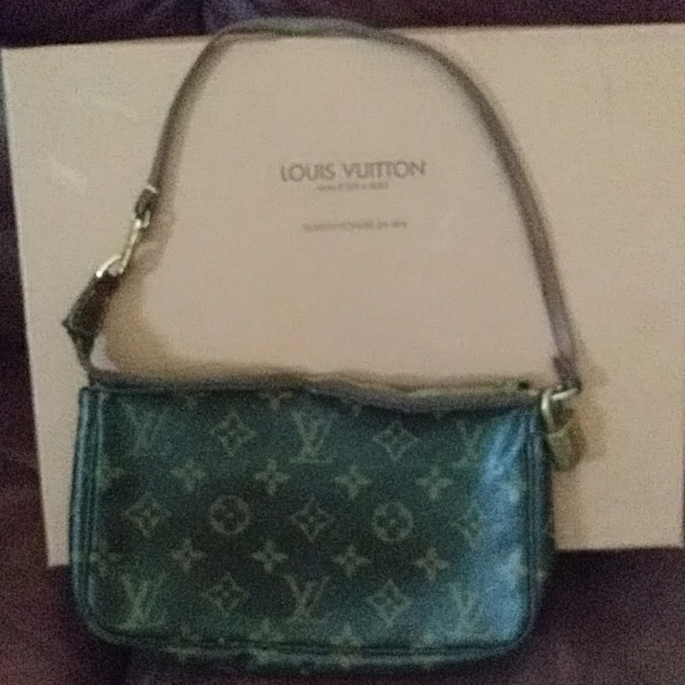 Small authentic Louis Vuitton vintage purse